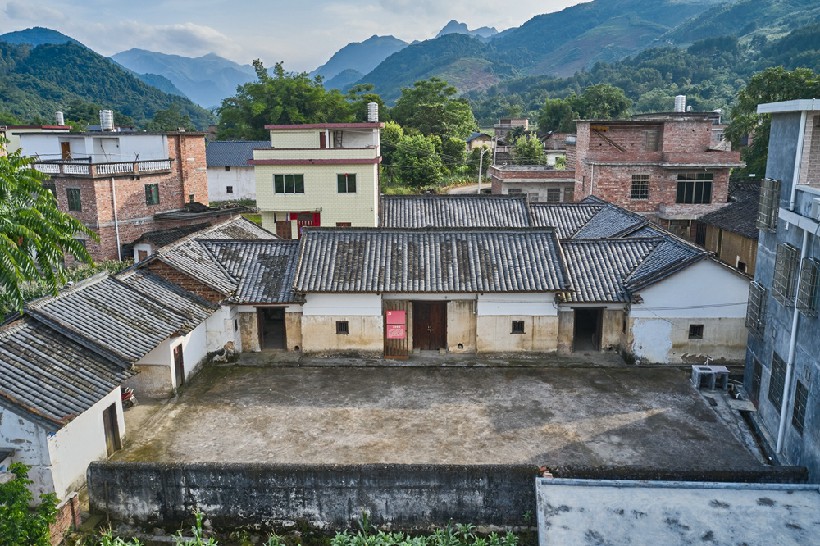 连南县寨岗镇安田海螺墩村白屋革命遗址正面