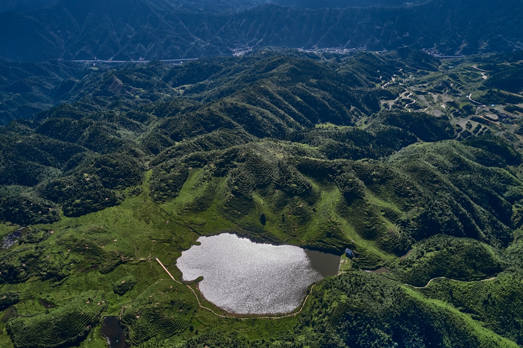 连南县大坪镇天堂山天湖。