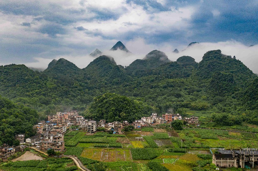 连南三江镇东和村傍晚雨后景色