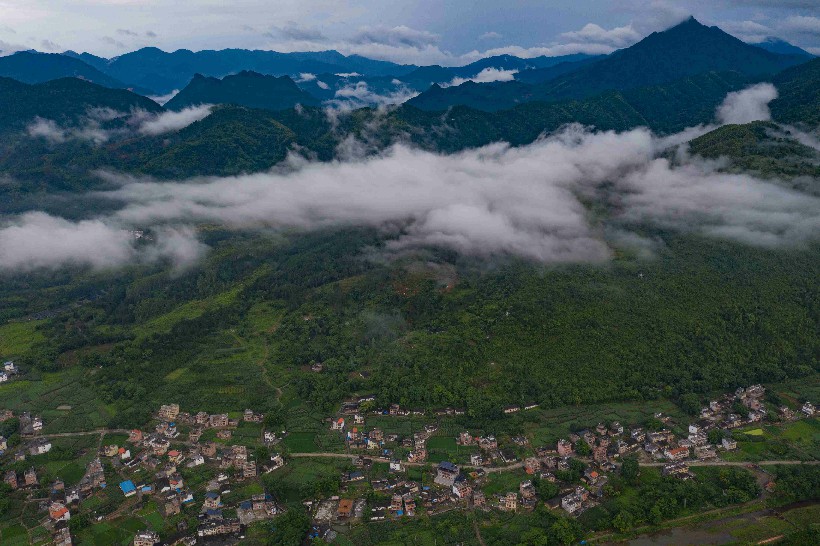 连南县寨岗镇，雨后景色