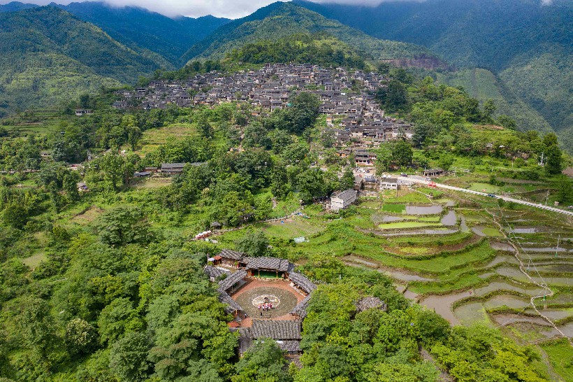 连南县三排镇南岗千年瑶寨，国家4A级景区