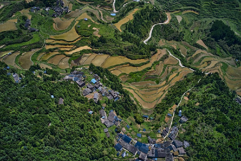连南县大坪镇瑶排梯田国家湿地公园，大古坳村梯田。