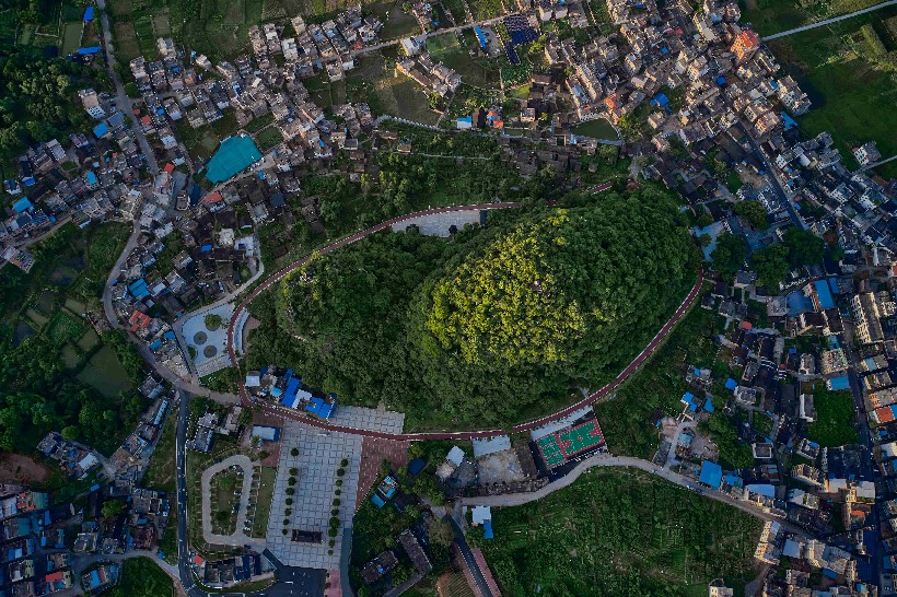 连南县三江镇石泉公园，猫公山