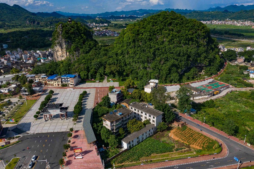 连南县三江镇石泉公园，猫公山