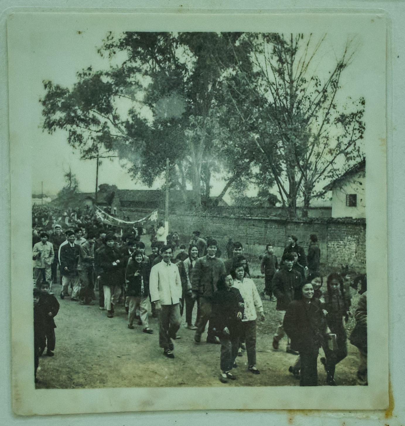 50年代,欢送下放干部队伍