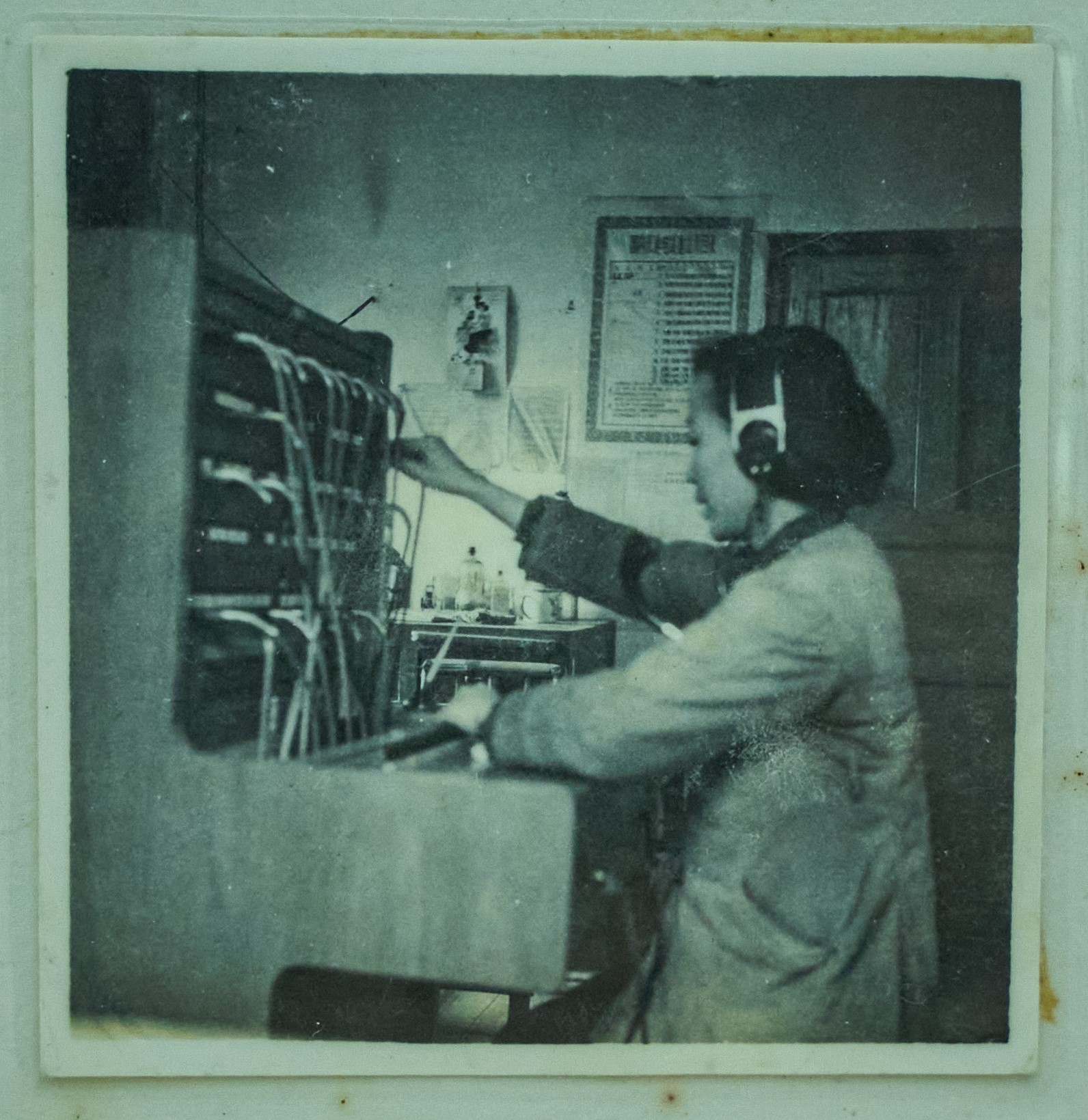 50年代，邮电局电话接线员