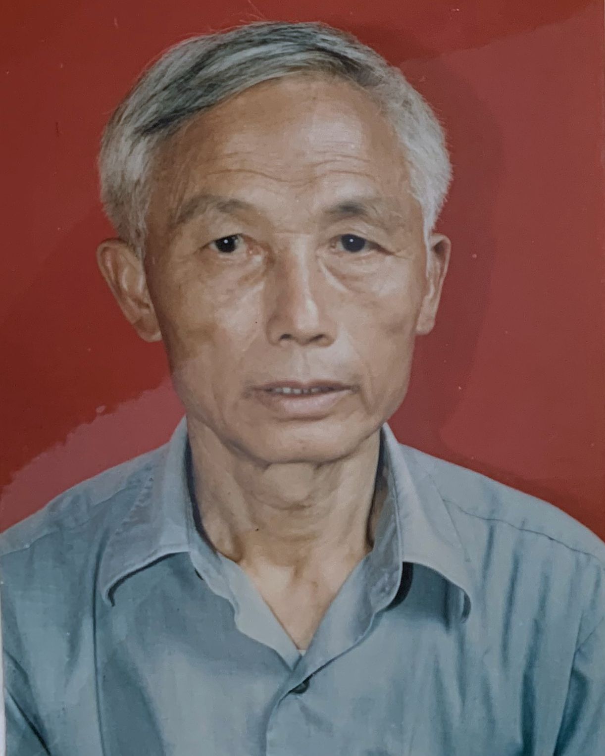 唐自光一同志文字介绍